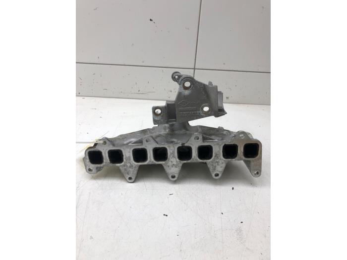 Begagnade Insugsrör Renault Master III (EV/HV/UV/VA/VB/VD/VF/VG/VJ) 2.3 dCi 145 16V FWD Pris € 131,25 Marginaltabell erbjuds av Wessel Parts & Service B.V.