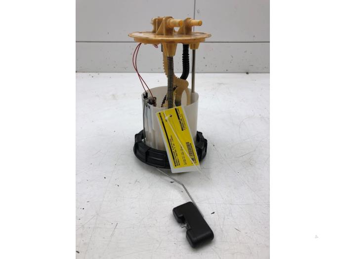 Begagnade Elektrisk bränslepump Renault Master III (EV/HV/UV/VA/VB/VD/VF/VG/VJ) 2.3 dCi 145 16V FWD Pris € 131,25 Marginaltabell erbjuds av Wessel Parts & Service B.V.