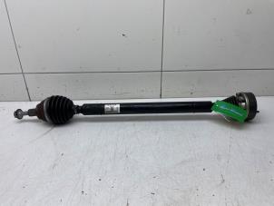 Used Front drive shaft, right Seat Leon (5FB) 1.6 TDI 16V Price € 99,00 Margin scheme offered by Autobedrijf G.H. Wessel B.V.