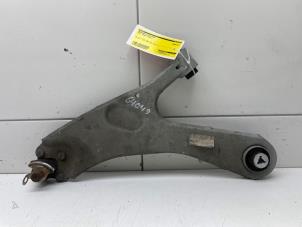 Usagé Bras de suspension avant gauche Opel Mokka 1.2 Turbo 12V Prix € 79,00 Règlement à la marge proposé par Autobedrijf G.H. Wessel B.V.