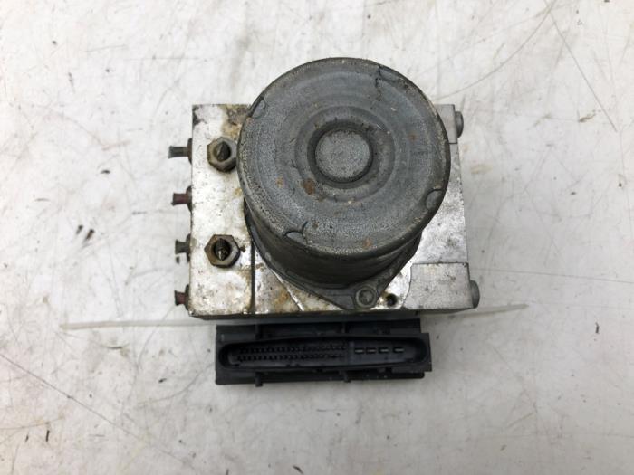 Gebrauchte ABS Pumpe Volkswagen Crafter 2.5 TDI 28/30/32/35 MWB Preis € 103,95 Margenregelung angeboten von Wessel Parts & Service B.V.