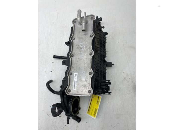 Begagnade Insugsrör Volkswagen Golf Sportsvan (AUVS) 1.2 TSI 16V BlueMOTION Pris € 183,75 Marginaltabell erbjuds av Wessel Parts & Service B.V.