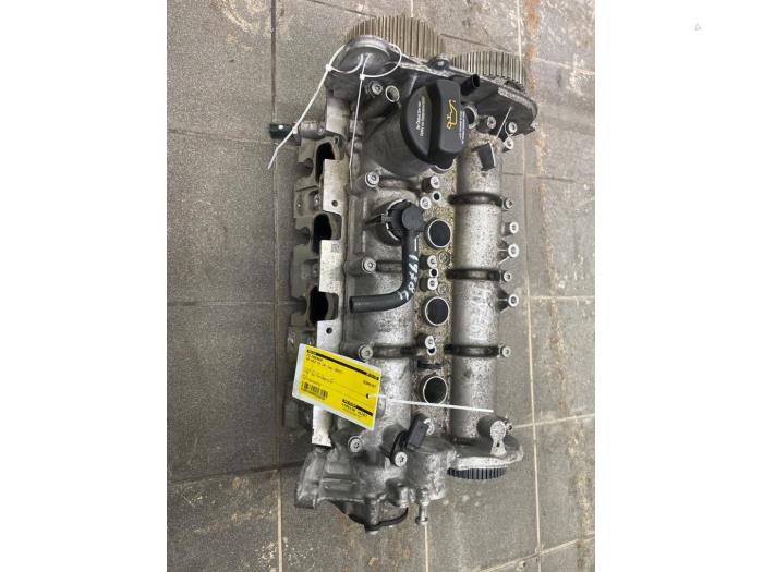 Usagé Culasse Volkswagen Golf Sportsvan (AUVS) 1.2 TSI 16V BlueMOTION Prix € 393,75 Règlement à la marge proposé par Wessel Parts & Service B.V.