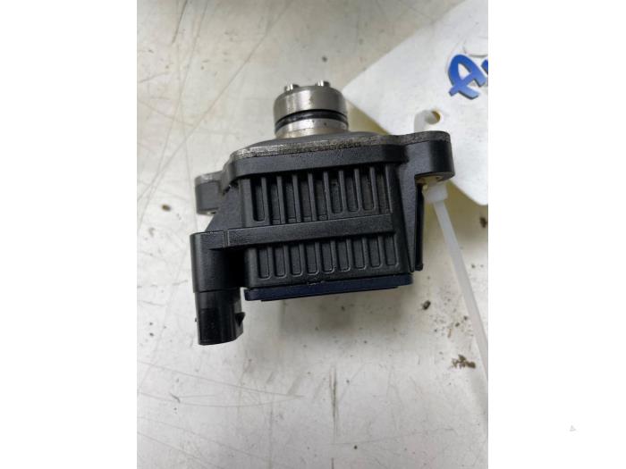 Begagnade Kamaxelsensor Porsche Panamera (971G) 2.9 V6 24V 4 E-Hybrid Pris € 30,45 Marginaltabell erbjuds av Wessel Parts & Service B.V.