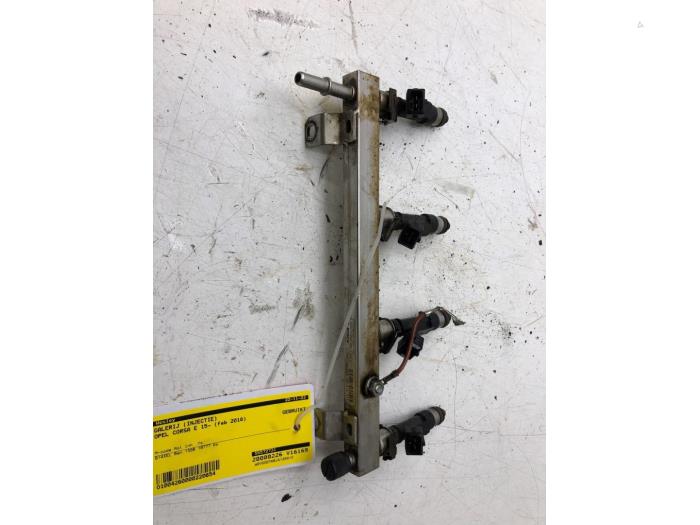 Usagé Système d'injection Opel Corsa E 1.4 16V Bi-Fuel Prix € 61,95 Règlement à la marge proposé par Wessel Parts & Service B.V.