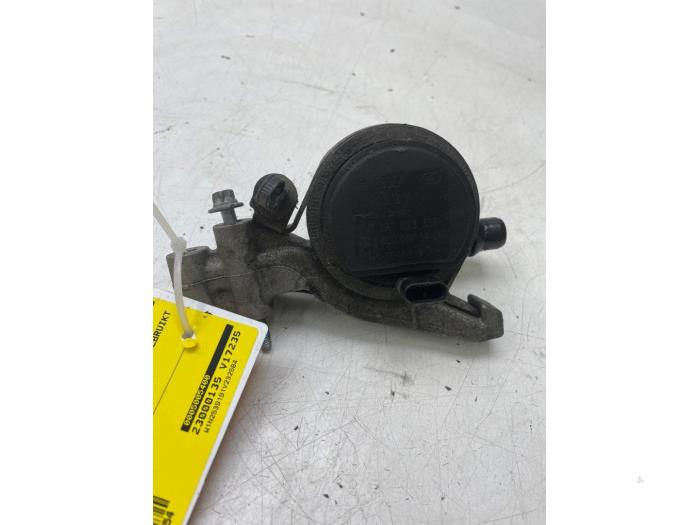 Begagnade Vattenpump Mercedes GLC (X253) 2.0 300d 16V 4-Matic Pris € 61,95 Marginaltabell erbjuds av Wessel Parts & Service B.V.
