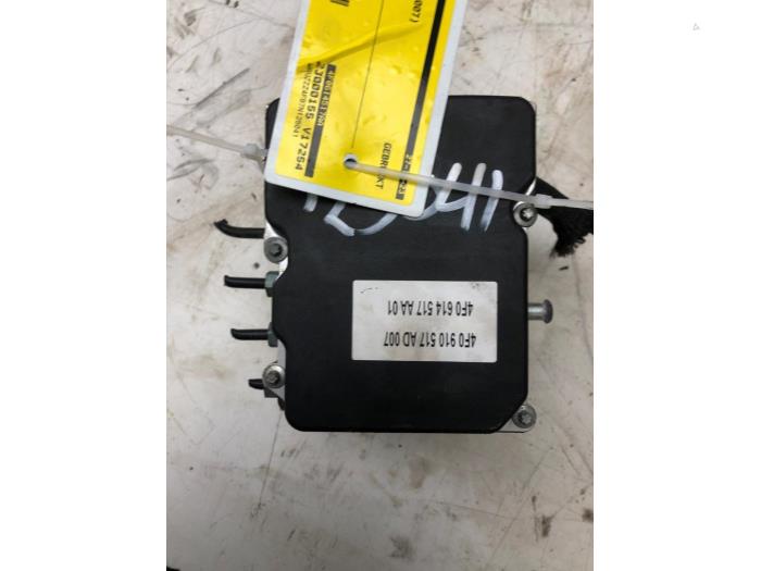 Usagé Bloc ABS Audi A6 Avant (C6) 3.0 TDI V6 24V Quattro Prix € 156,45 Règlement à la marge proposé par Wessel Parts & Service B.V.