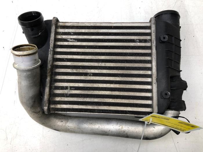 Usagé Intercooler Audi A6 Avant (C6) 3.0 TDI V6 24V Quattro Prix € 61,95 Règlement à la marge proposé par Wessel Parts & Service B.V.