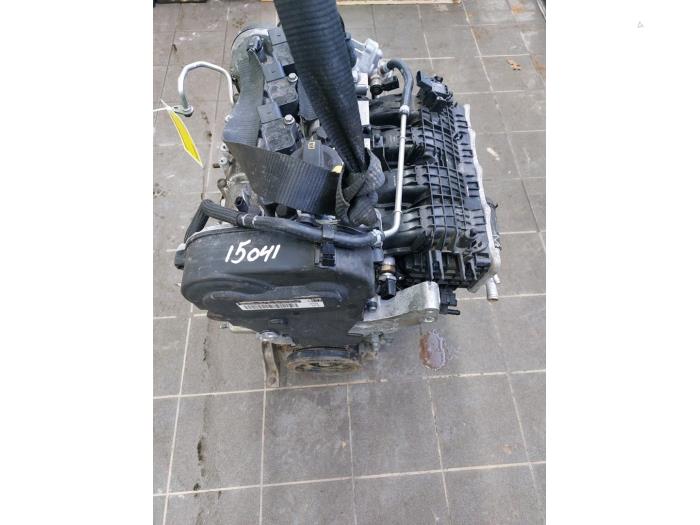 Engine from a Skoda Superb Combi (3V5) 1.4 TSI iV 16V 2020