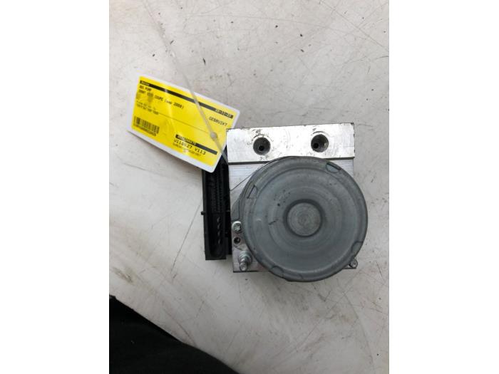 Usagé Bloc ABS Smart Fortwo Coupé (451.3) 1.0 52kW,Micro Hybrid Drive Prix € 103,95 Règlement à la marge proposé par Wessel Parts & Service B.V.