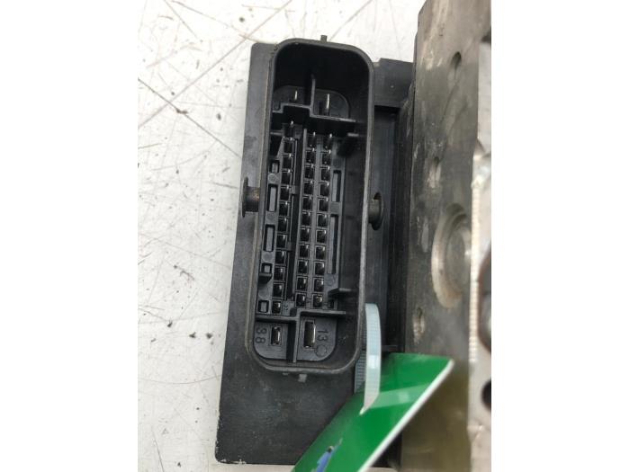 Gebrauchte ABS Pumpe Audi A5 (8T3) 2.7 TDI V6 24V Preis € 156,45 Margenregelung angeboten von Wessel Parts & Service B.V.