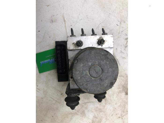 Usagé Bloc ABS Audi Q5 (8RB) 2.0 TDI 16V Quattro Prix € 261,45 Règlement à la marge proposé par Wessel Parts & Service B.V.