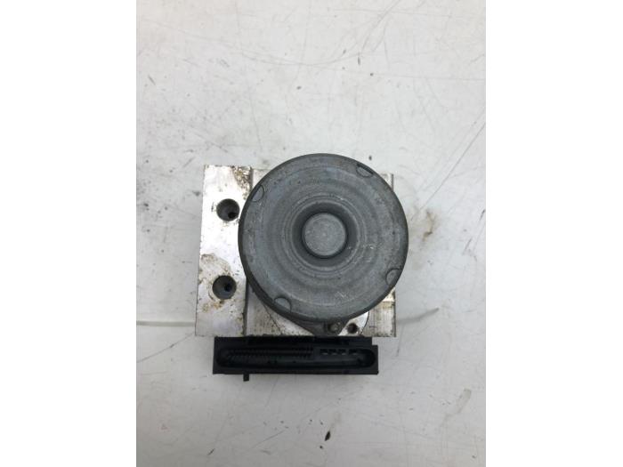 Gebrauchte ABS Pumpe Mercedes B (W245) 2.0 B-200 CDI 16V Preis € 72,45 Margenregelung angeboten von Wessel Parts & Service B.V.