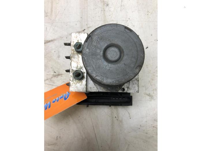Gebrauchte ABS Pumpe Mercedes A (W169) 2.0 A-200 CDI 16V Preis € 51,45 Margenregelung angeboten von Wessel Parts & Service B.V.