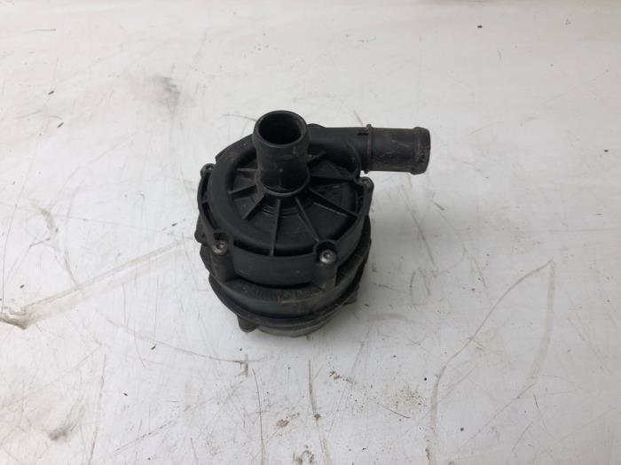 Begagnade Vattenpump Skoda Superb Combi (3V5) 1.4 TSI iV 16V Pris € 51,45 Marginaltabell erbjuds av Wessel Parts & Service B.V.