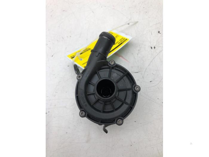 Begagnade Vattenpump Skoda Superb Combi (3V5) 1.4 TSI iV 16V Pris € 51,45 Marginaltabell erbjuds av Wessel Parts & Service B.V.