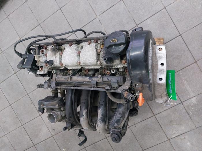 Begagnade Motor Volkswagen Fox (5Z) 1.4 16V Pris € 366,45 Marginaltabell erbjuds av Wessel Parts & Service B.V.