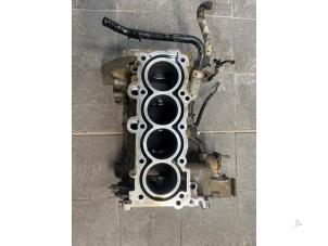 Used Engine crankcase Kia Rio IV (YB) 1.2 MPI 16V Price on request offered by Autobedrijf G.H. Wessel B.V.