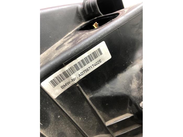 Begagnade Luftfilterhus BMW 1 serie (E81) 116i 1.6 16V Pris € 51,45 Marginaltabell erbjuds av Wessel Parts & Service B.V.