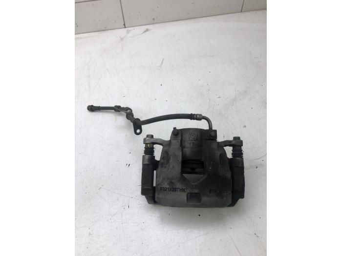 Gebrauchte Bremszange rechts vorne Opel Insignia Sports Tourer 2.0 CDTI 16V Preis € 42,00 Margenregelung angeboten von Wessel Parts & Service B.V.
