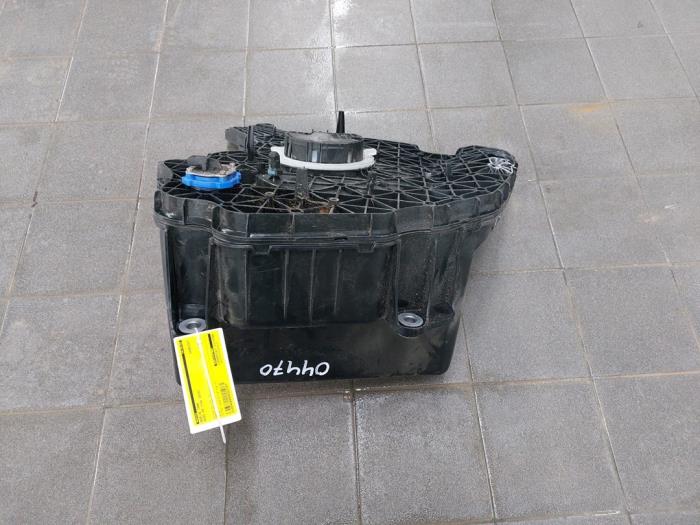Adblue Tank Audi A4 Avant 2.0 TDI Ultra 16V 8W0131879BA DEUA
