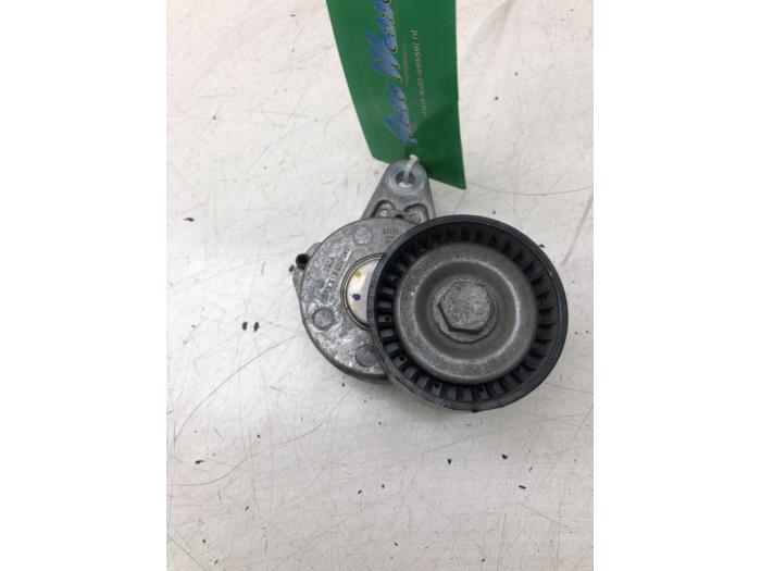 Usados Rodillo tensor correa múltiple Audi A4 Avant (B9) 2.0 TDI Ultra 16V Precio € 30,45 Norma de margen ofrecido por Wessel Parts & Service B.V.