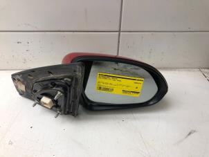 Used Wing mirror, right Kia Stonic (YB) 1.0i T-GDi 12V Price on request offered by Autobedrijf G.H. Wessel B.V.