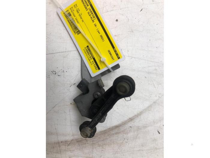 Begagnade Sensor (övriga) Mercedes GLB (247.6) 2.0 GLB-200d Pris € 72,45 Marginaltabell erbjuds av Wessel Parts & Service B.V.