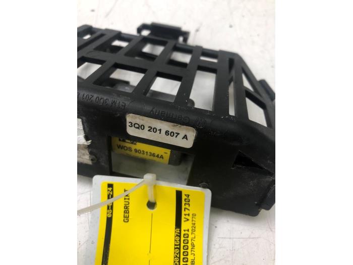 Bomba eléctrica de combustible de un Skoda Superb Combi (3V5) 2.0 TDI 4x4 2019