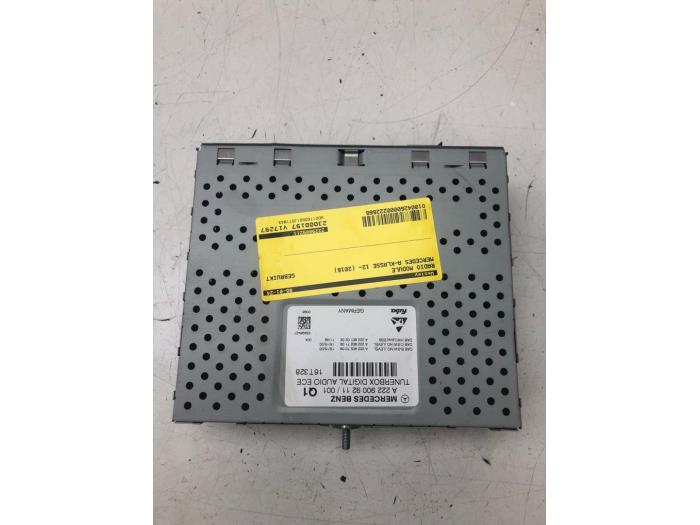 Używane Modul radiowy Mercedes A (W176) 2.0 A-250 Turbo 16V Cena € 208,95 Procedura marży oferowane przez Wessel Parts & Service B.V.