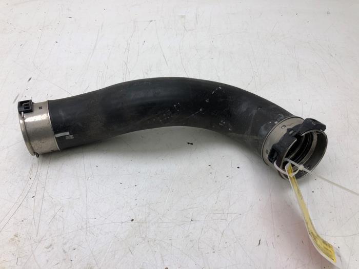 Gebrauchte Turboschlauch Mercedes A (W176) 2.0 A-250 Turbo 16V Preis € 40,95 Margenregelung angeboten von Wessel Parts & Service B.V.
