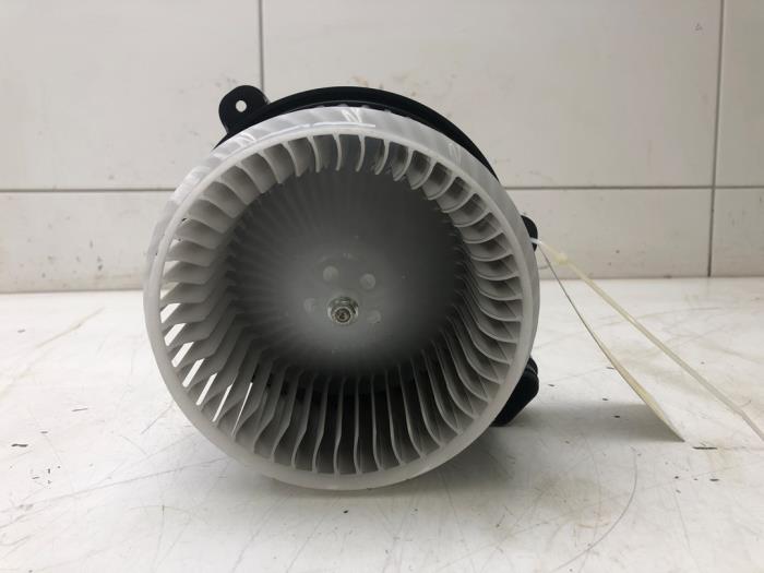 Heating and ventilation fan motor from a Mitsubishi Eclipse Cross (GK/GL) 2.4 16V PHEV 4x4 2022
