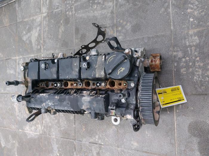 Używane Glowica cylindra Kia Sportage (QL) 1.6 CRDi 16V 136 Cena € 1.048,95 Procedura marży oferowane przez Wessel Parts & Service B.V.