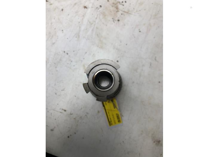 Usagé Arbre à cames Opel Grandland (X) 1.2 Turbo 12V Prix € 156,45 Règlement à la marge proposé par Wessel Parts & Service B.V.