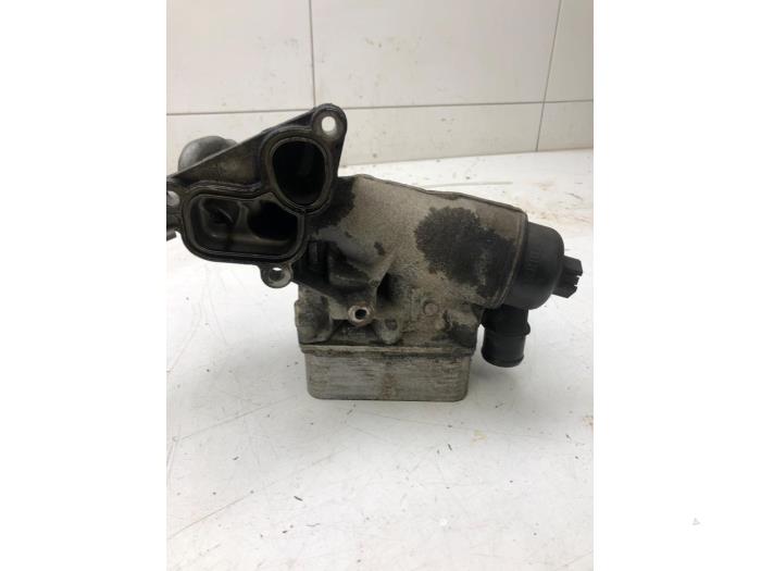 Begagnade Oljefilterhus Renault Master III (EV/HV/UV/VA/VB/VD/VF/VG/VJ) 2.3 dCi 145 16V FWD Pris € 72,45 Marginaltabell erbjuds av Wessel Parts & Service B.V.
