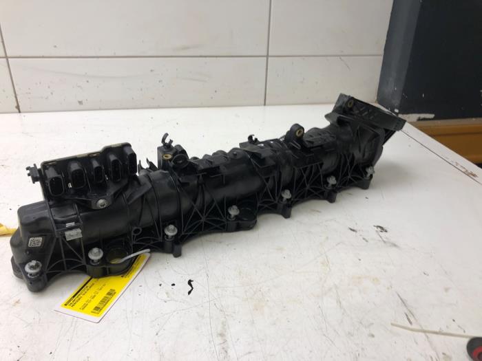 Gebrauchte Ansaugbrugge Mercedes GLE (V167) 400d 2.9 4-Matic Preis € 236,25 Margenregelung angeboten von Wessel Parts & Service B.V.