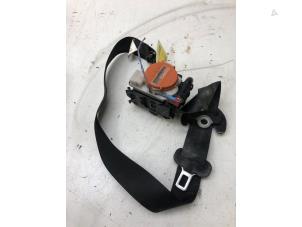 Used Seatbelt tensioner, right Nissan Qashqai (J11) 1.3 DIG-T 160 16V Price on request offered by Autobedrijf G.H. Wessel B.V.