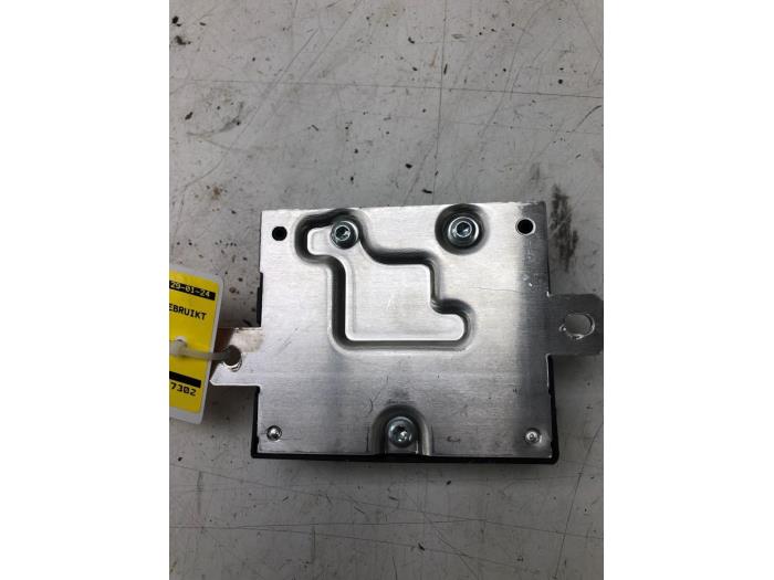 Usagé Module pompe carburant Mercedes E AMG (R238) 3.0 E-53 AMG EQ Boost 24V 4-Matic+ Prix € 40,95 Règlement à la marge proposé par Wessel Parts & Service B.V.