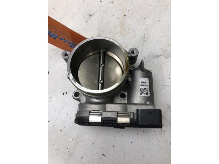 Gebrauchte Drosselklappengehäuse Mercedes E AMG (R238) 3.0 E-53 AMG EQ Boost 24V 4-Matic+ Preis € 131,25 Margenregelung angeboten von Wessel Parts & Service B.V.
