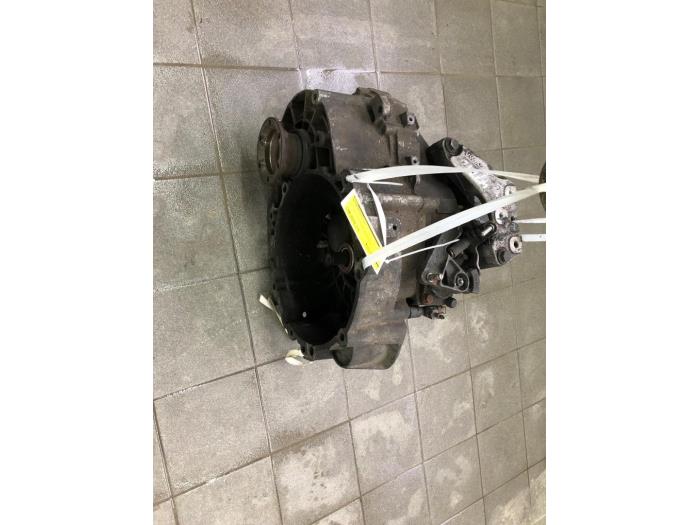 Gebrauchte Getriebe Volkswagen Passat (3C2) 2.0 TDI 16V 140 Preis € 261,45 Margenregelung angeboten von Wessel Parts & Service B.V.