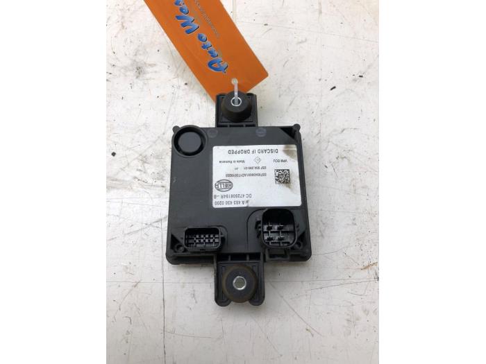 Używane Modul (rózne) Smart Fortwo Cabrio (453.4) Electric Drive, EQ Cena € 103,95 Procedura marży oferowane przez Wessel Parts & Service B.V.