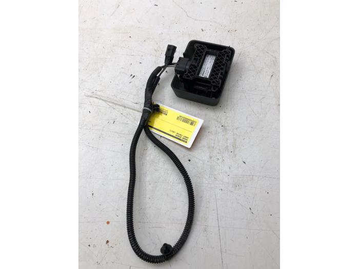 Begagnade Radarsensor Smart Fortwo Cabrio (453.4) Electric Drive, EQ Pris € 366,45 Marginaltabell erbjuds av Wessel Parts & Service B.V.