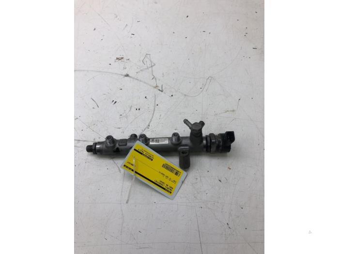 Usagé Système d'injection Audi A8 (D4) 3.0 TDI V6 24V Quattro Prix € 103,95 Règlement à la marge proposé par Wessel Parts & Service B.V.