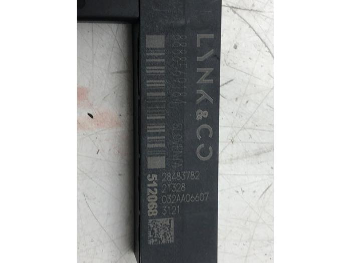 Używane Keyless Entry-Antena Lynk &amp; Co 01 1.5 PHEV Cena € 40,95 Procedura marży oferowane przez Wessel Parts & Service B.V.