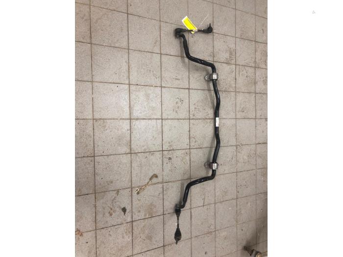 Używane Stabilizator przód Lynk &amp; Co 01 1.5 PHEV Cena € 156,45 Procedura marży oferowane przez Wessel Parts & Service B.V.