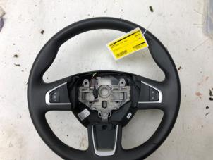 Used Steering wheel Renault Master IV (EV/HV/UV/VA/VB/VD/VF/VG/VJ) 2.3 dCi 145 16V FWD Price € 199,00 Margin scheme offered by Autobedrijf G.H. Wessel B.V.