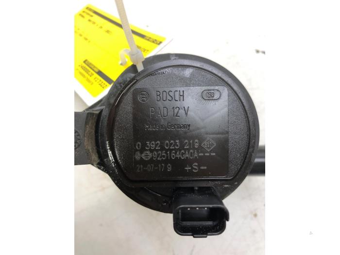 Begagnade Vattenpump Renault Master III (EV/HV/UV/VA/VB/VD/VF/VG/VJ) 2.3 dCi 145 16V FWD Pris € 51,45 Marginaltabell erbjuds av Wessel Parts & Service B.V.