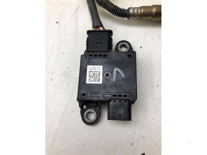 NOx-sensor från en Renault Master III (EV/HV/UV/VA/VB/VD/VF/VG/VJ) 2.3 dCi 145 16V FWD 2021