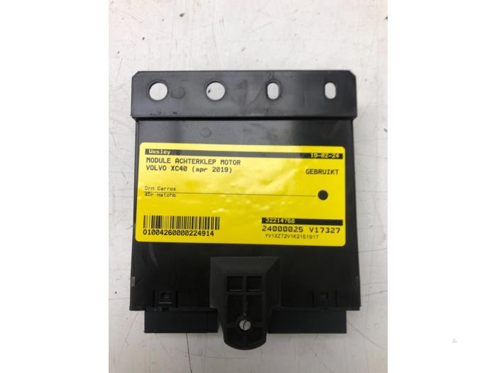 Używane Modul silnika tylnej klapy Volvo XC40 (XZ) 2.0 D3 16V Cena € 82,95 Procedura marży oferowane przez Wessel Parts & Service B.V.