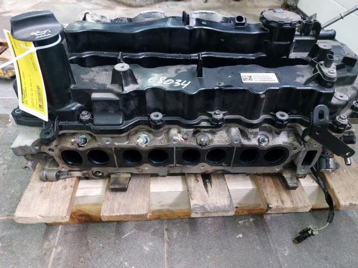 Cylinder head from a Opel Insignia Sports Tourer 2.0 CDTI 16V 2020